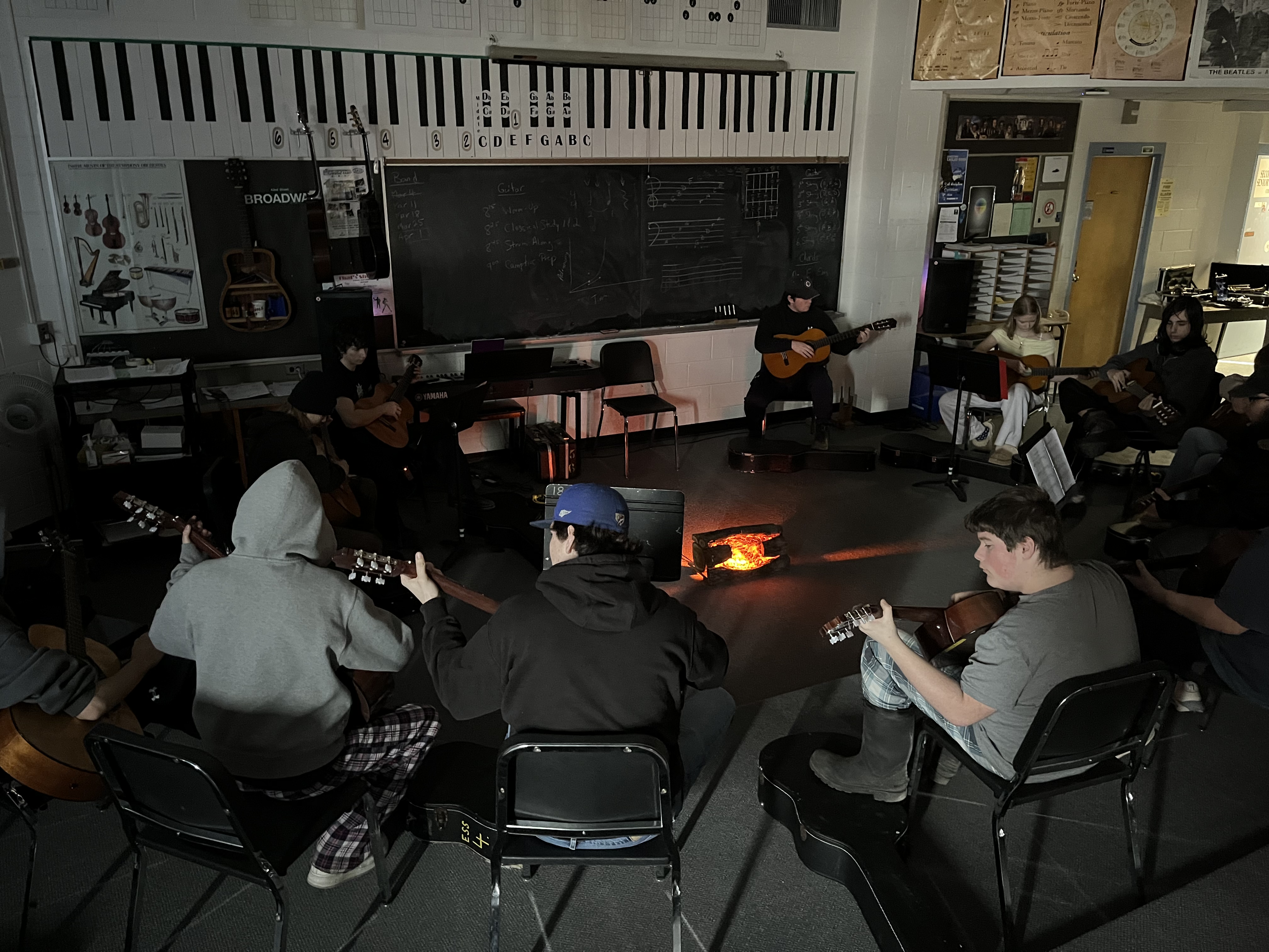 1B04ED34 0377 4413 82EB FD1E12677C81